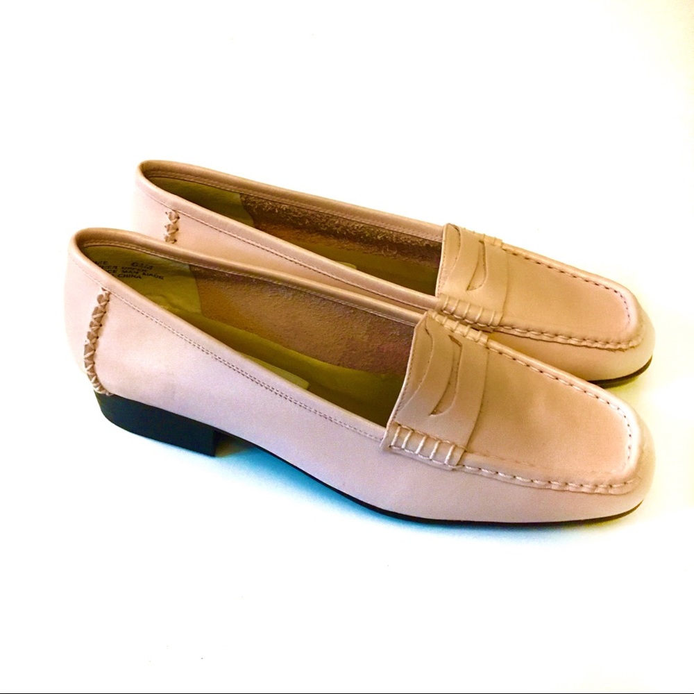 Bellini Annie Pink Loafers 1 inch heel Leather